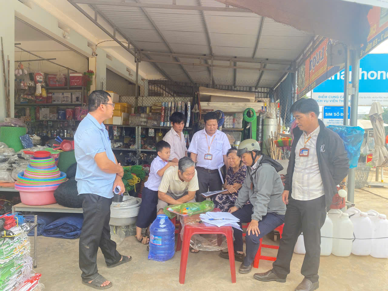 Xây dựng hành lang an toàn giao thông: Bắt đầu từ ý thức và kỷ cương chấp hành luật