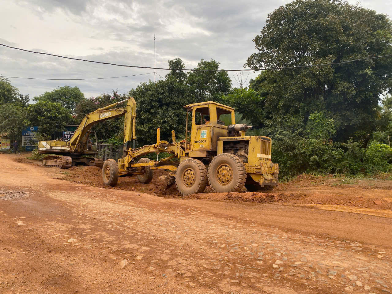 z7184938384552_82701fcbc68065e75af9d647824c82e0