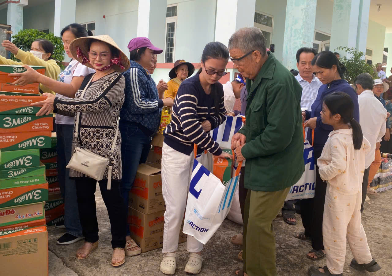 z7326571675611_895a3216d12d30236457ce098bbd9edc