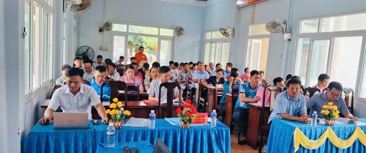 Hội nghị tập huấn công tác rà soát hộ nghèo, hộ cận nghèo năm 2025