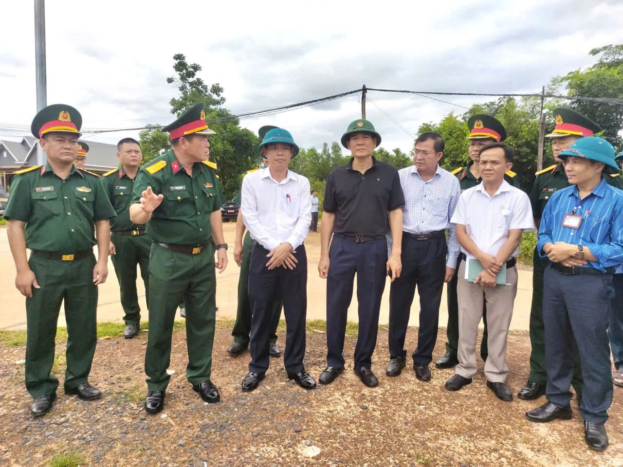 Bộ Quốc phòng khảo sát xây dựng Trường Phổ thông nội trú liên cấp tại xã Ea Rốk