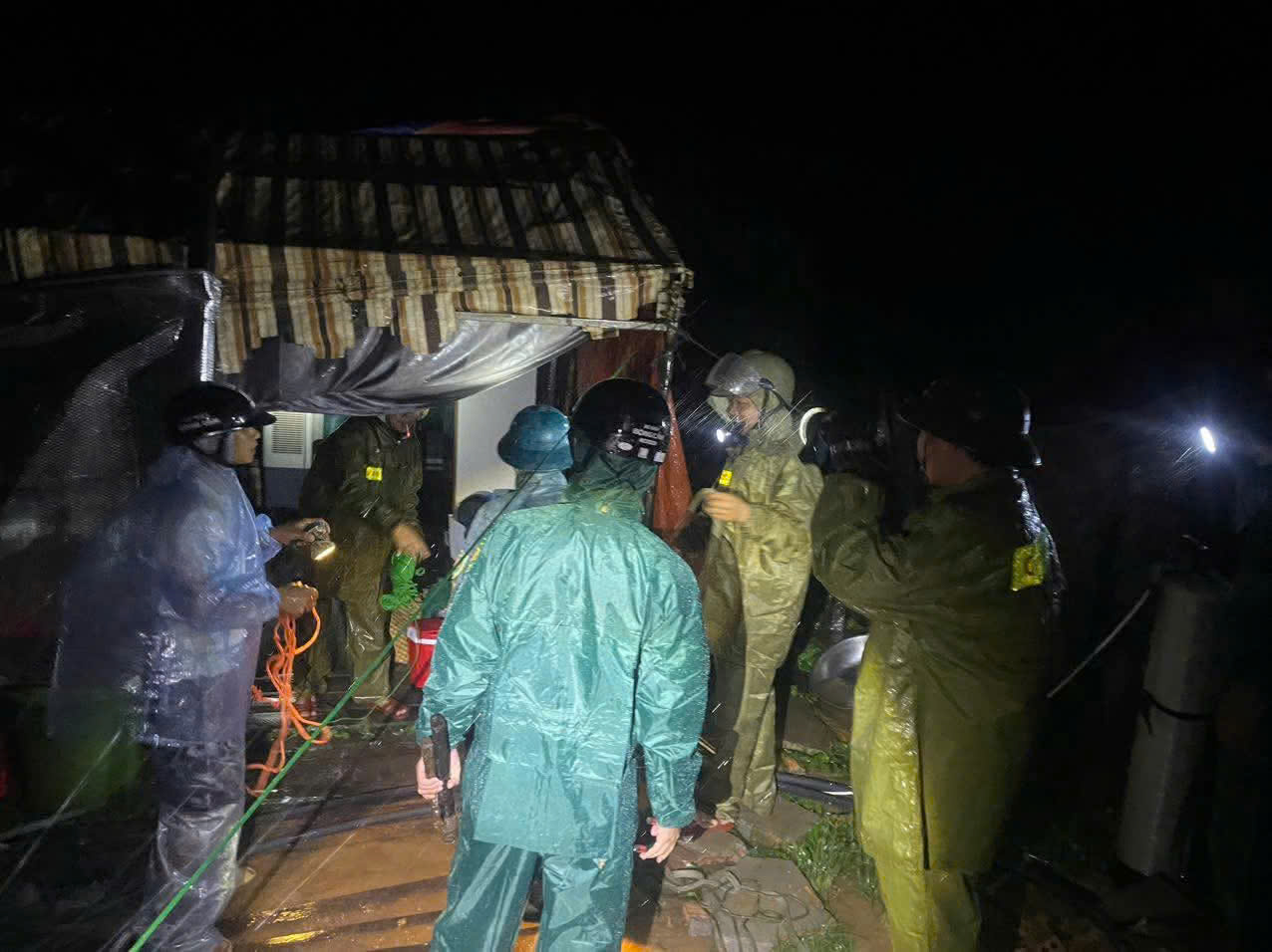 z7200319672309_3393699ed4fc69a406d4e5d45a262167