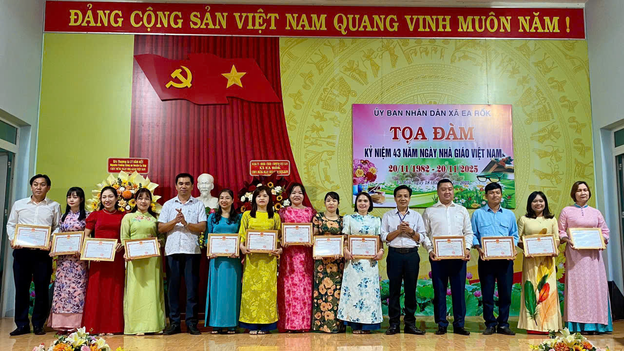 z7241674894064_568eafd0a513d521776ba2505aa0ed51