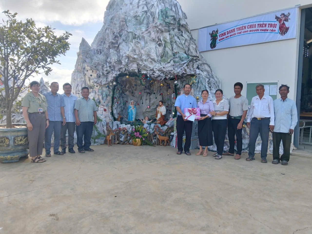 z7357224916452_92126d6eadb3be1a4db134181ff859c2