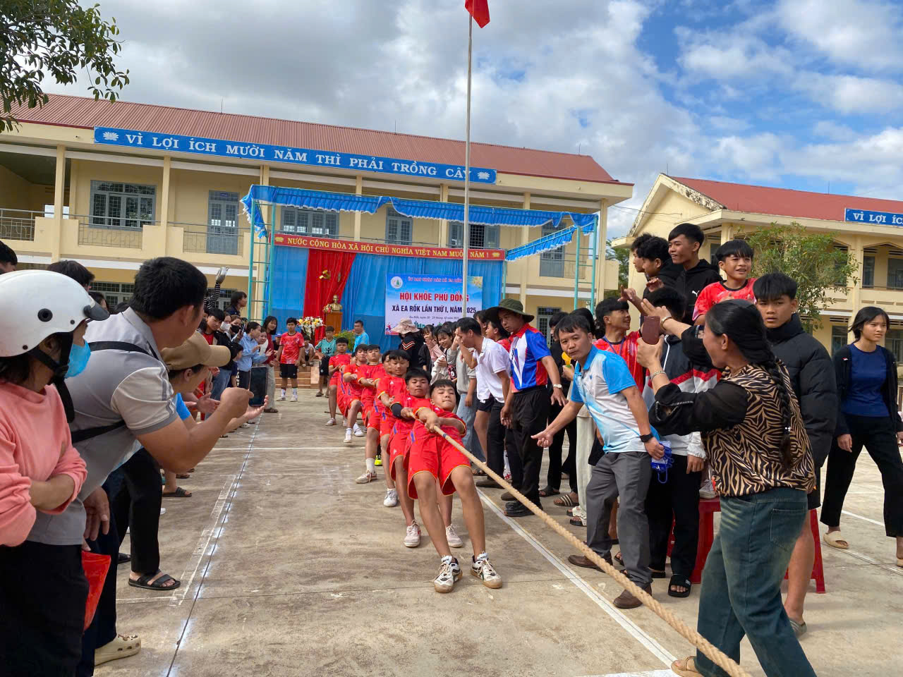 z7374977364444_7aa921a0ec3c387e2d5c93b759ba3d20