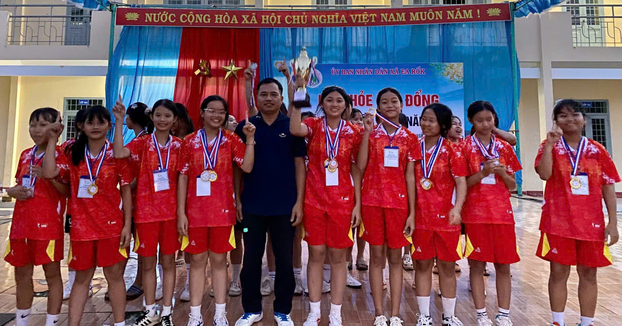 z7374977401407_683cfde0839d26deed6a0bc2ee30a158