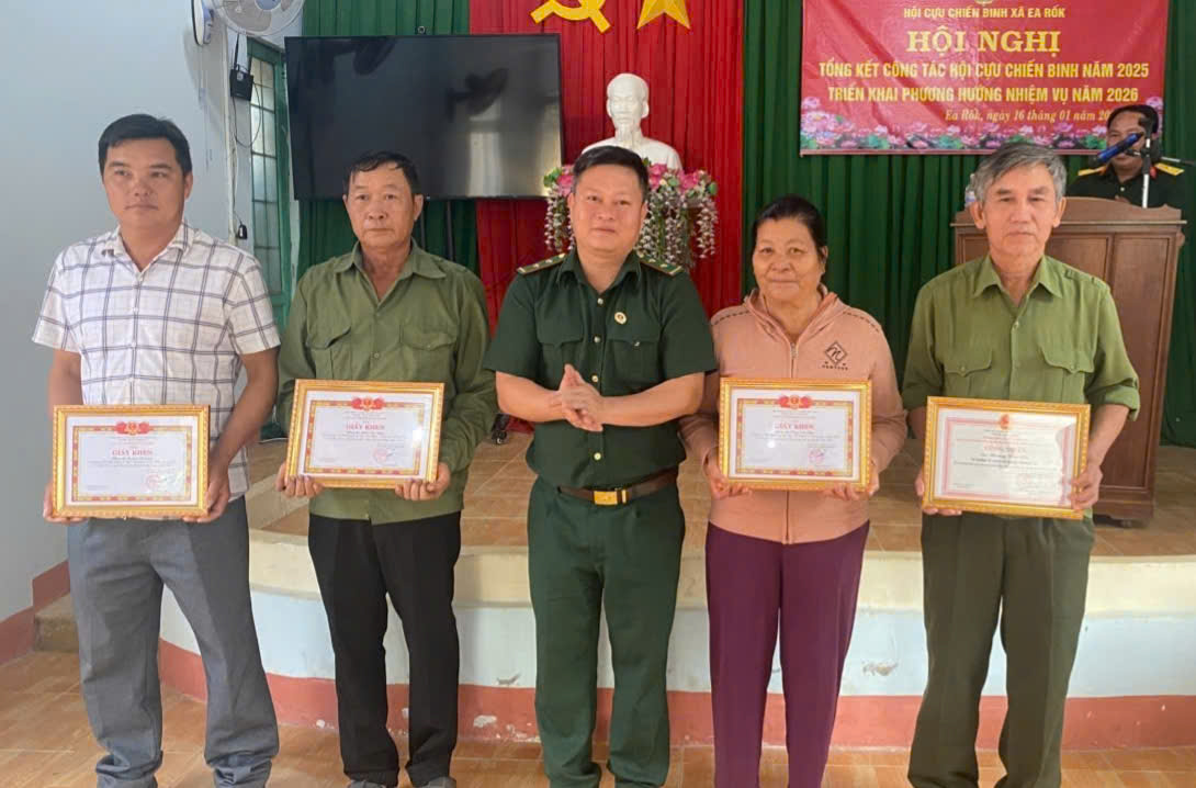 z7446609567350_e8ff670083645c0bc28353db259115a9