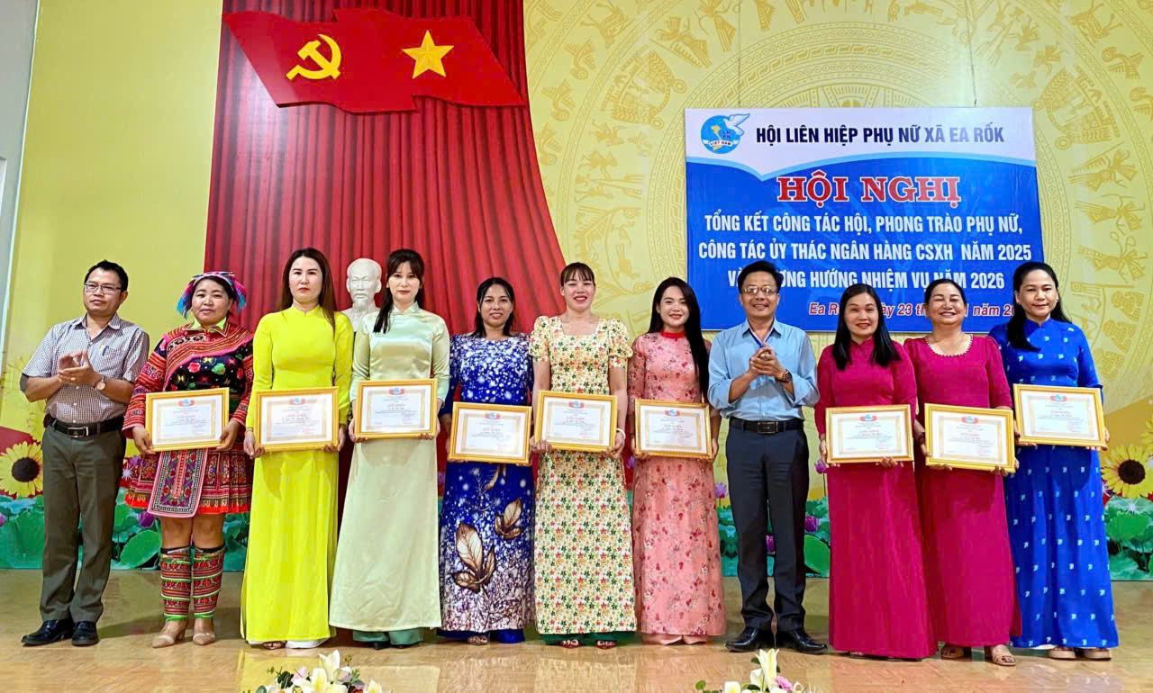 z7464270409670_7949c8f95082aa6fd5d2007245533fda