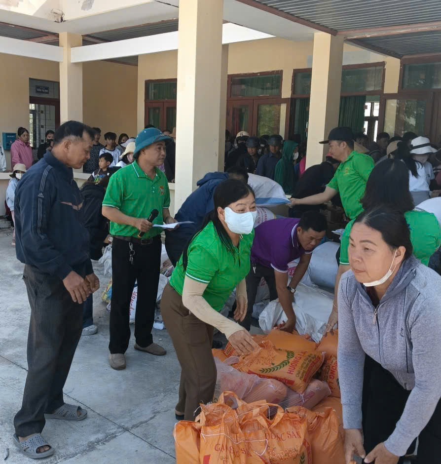 z7464304176999_19f21f00ba716289ef157e1d7cfef996