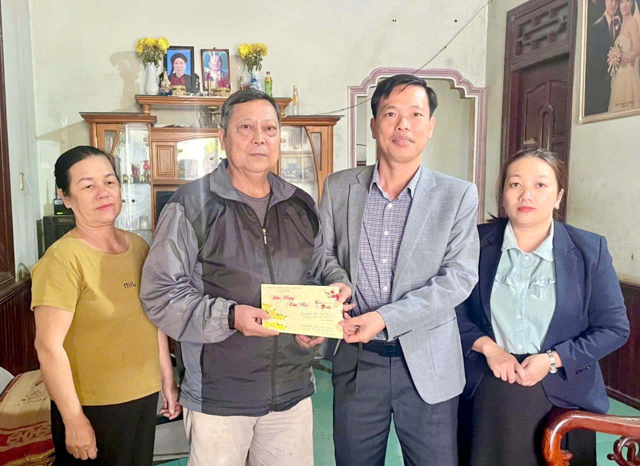 z7504242583216_fd98ccfdeb50a5d3c6aa93a73fe7ad40