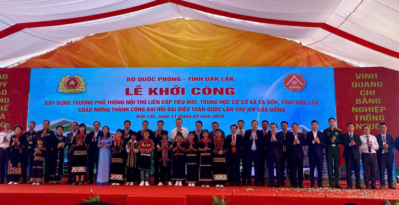 z7524532921145_e7d35070b5e88122d37288cd3977bc66