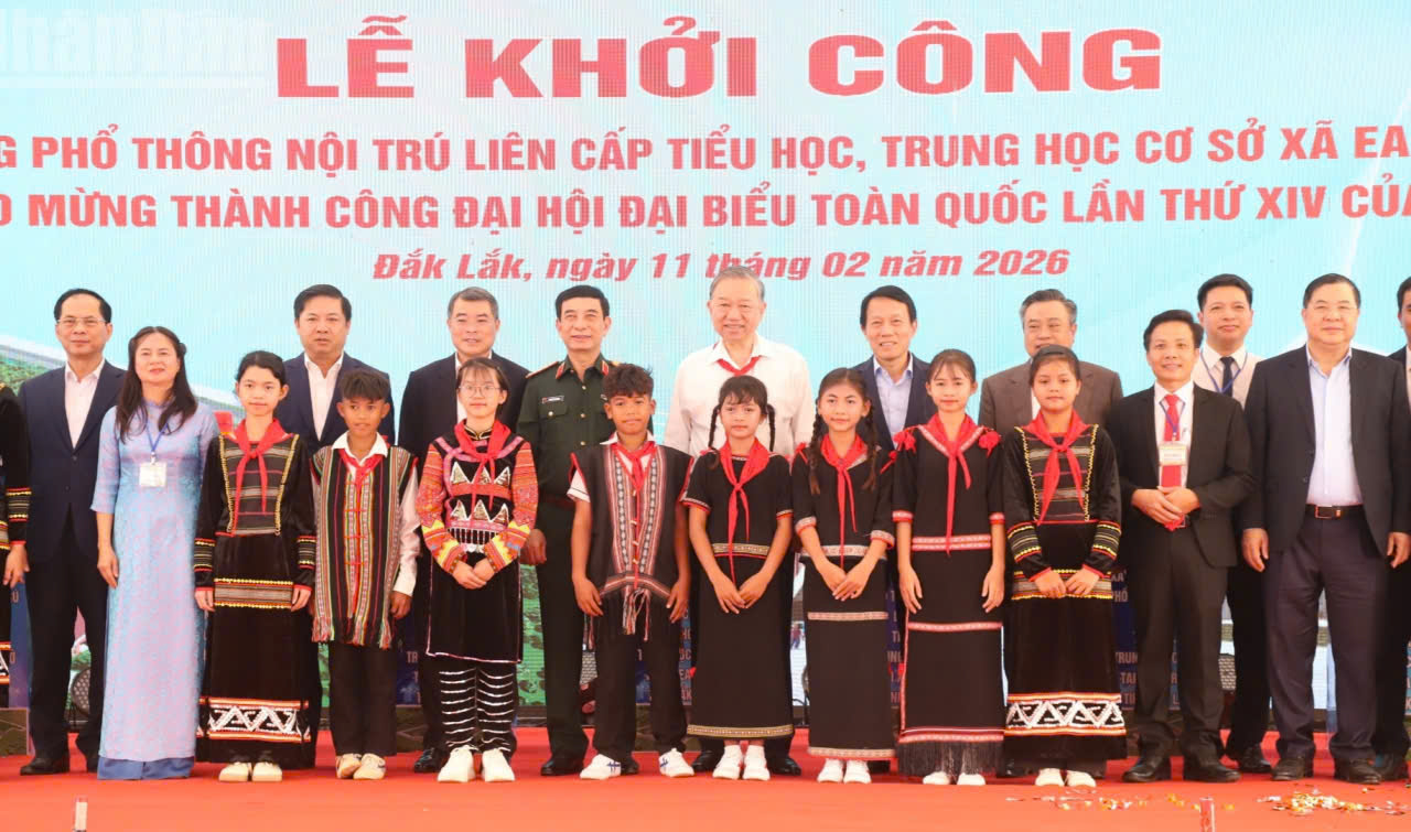 z7524532922594_7de394c635e5f1a670daf1d089676116