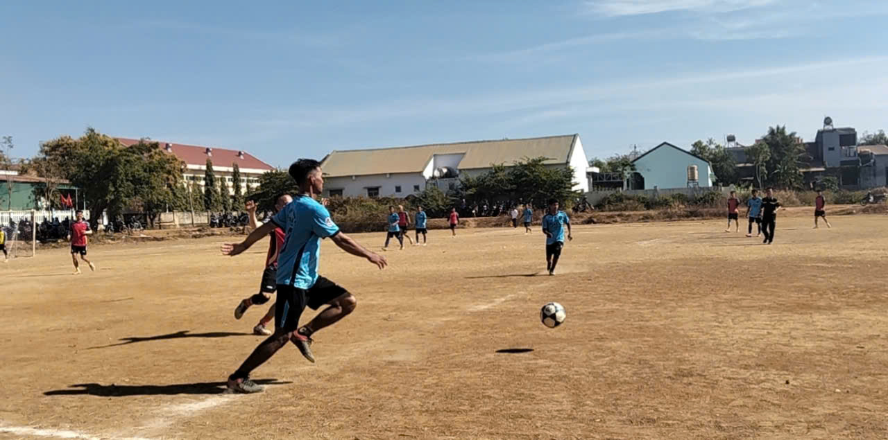 z7534032969950_7832360e9973714f79deb2f281d3ed52