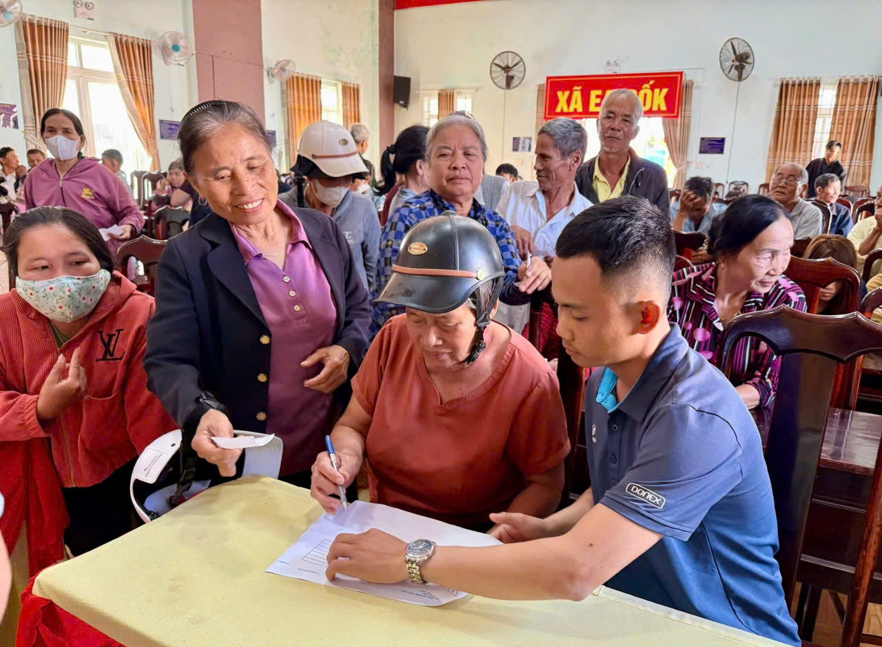 z7534044006218_719997012c831b77df5debabcf7d6187