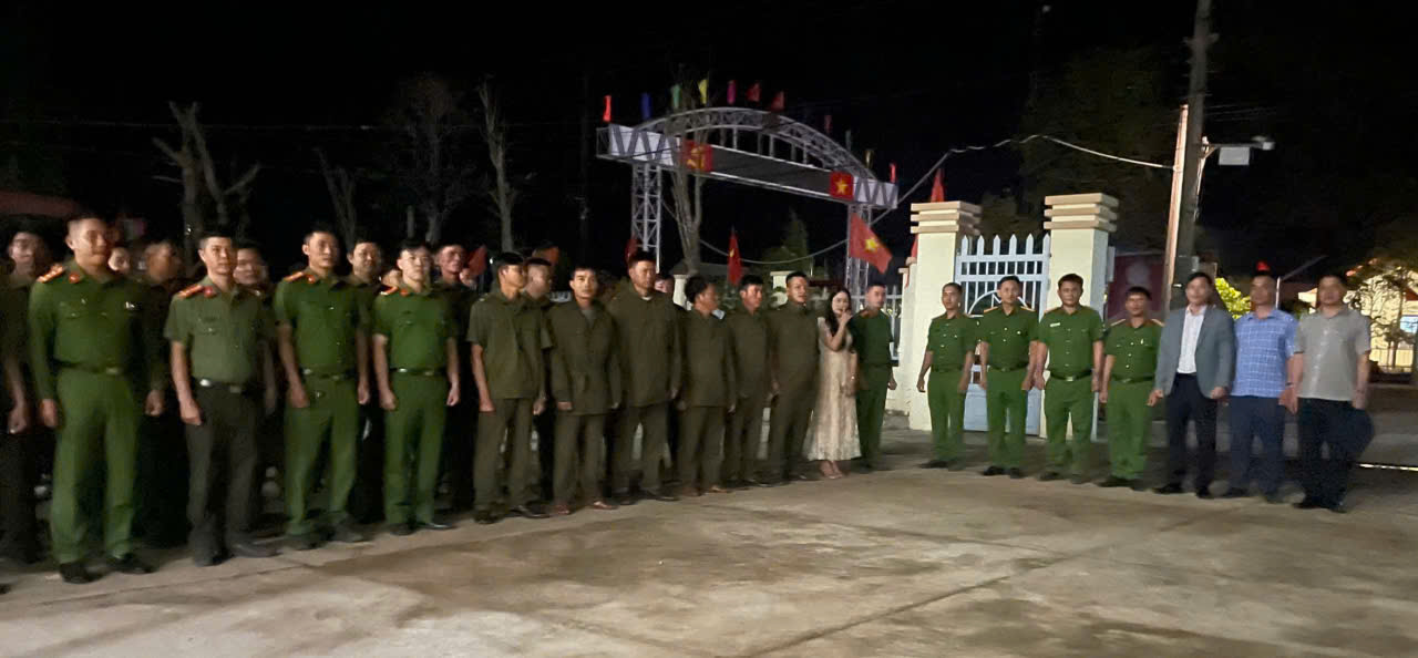 z7540141243329_51999e48c34bb100c58f55636245e300