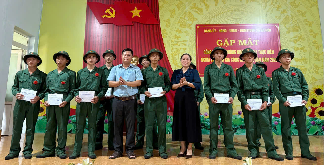 z7583619849460_ea3ef8bf1ce0b881ee8ce14b5c8ead67