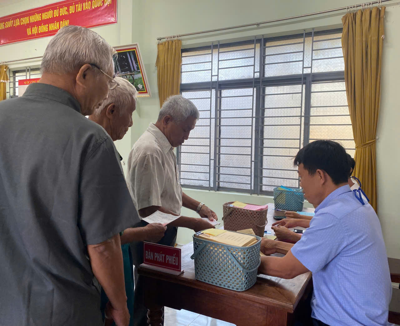 z7633172366509_9955de69ffe206b18e529c258f04646e