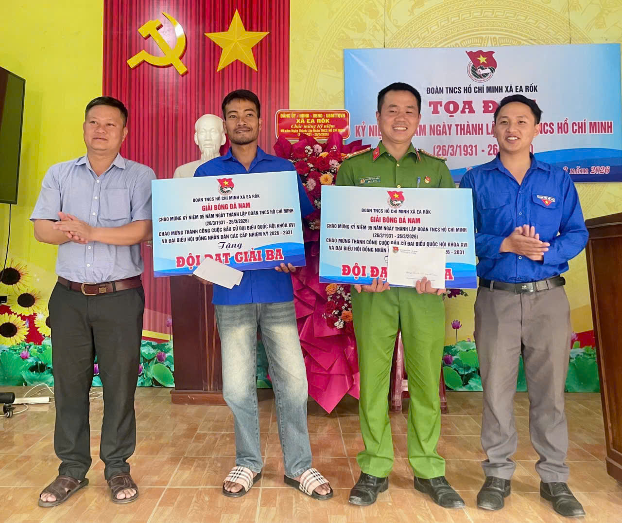 z7661898289844_3caa15efe8fe12c35c8f3dccfa7f3129