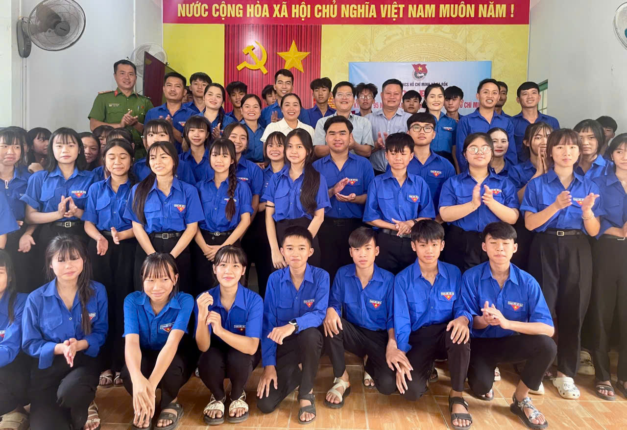 z7661898293121_2b853a4e55bf757eace8cc98f43cf614