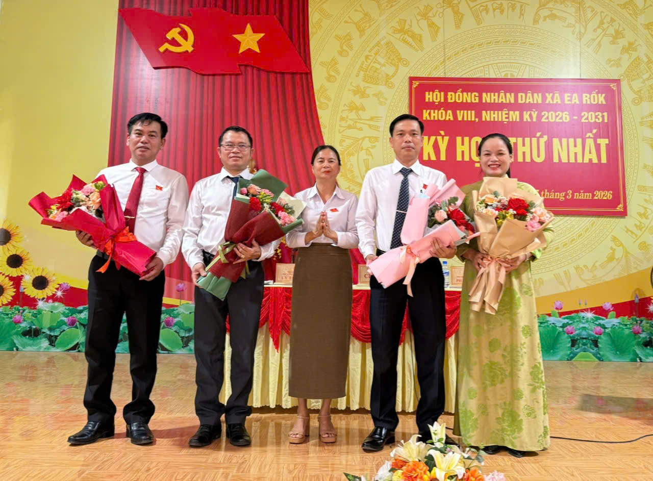 Kỳ họp thứ nhất HĐND xã Ea Rốk khóa VIII: Kiện toàn bộ máy, tạo nền tảng cho nhiệm kỳ mới