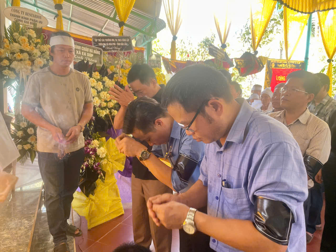 z7682677102841_62203ce9d0068d3fec35d392ca195095