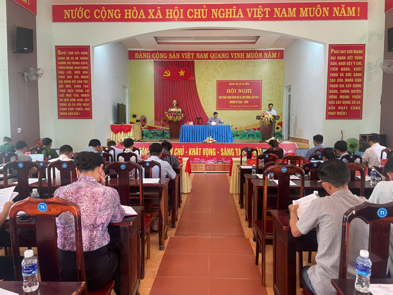 z7687314260127_6ca447d37b399209ffcdbb3c85686dbd