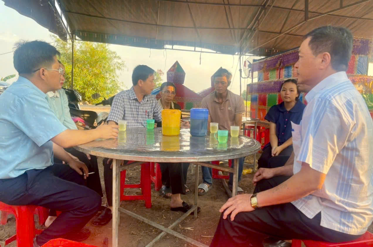 z7742527141788_a0ae0108d30620ee76f92af83b62de4c