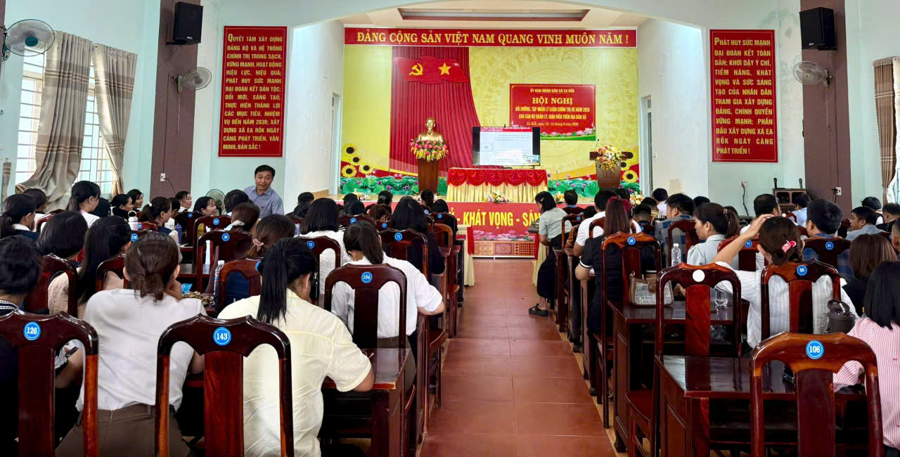 Hội nghị bồi dưỡng, tập huấn lý luận chính trị hè năm 2026