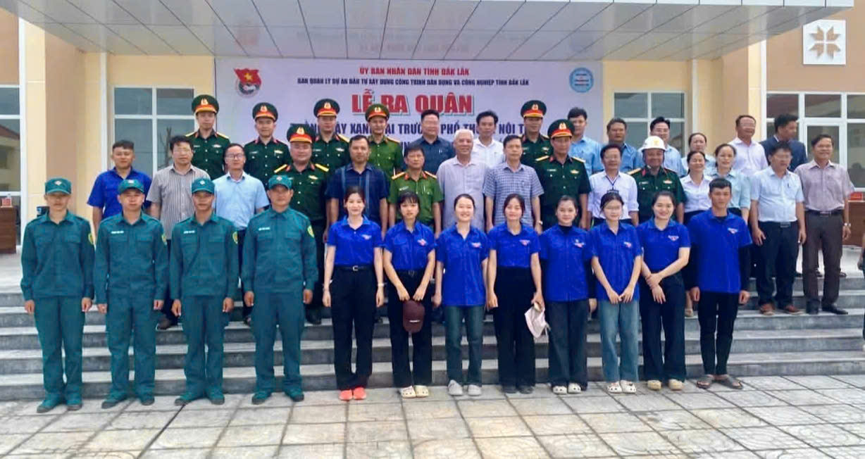 Thêm màu xanh cho ngôi trường phổ thông nội trú liên cấp Tiểu học và THCS xã Ea Rốk