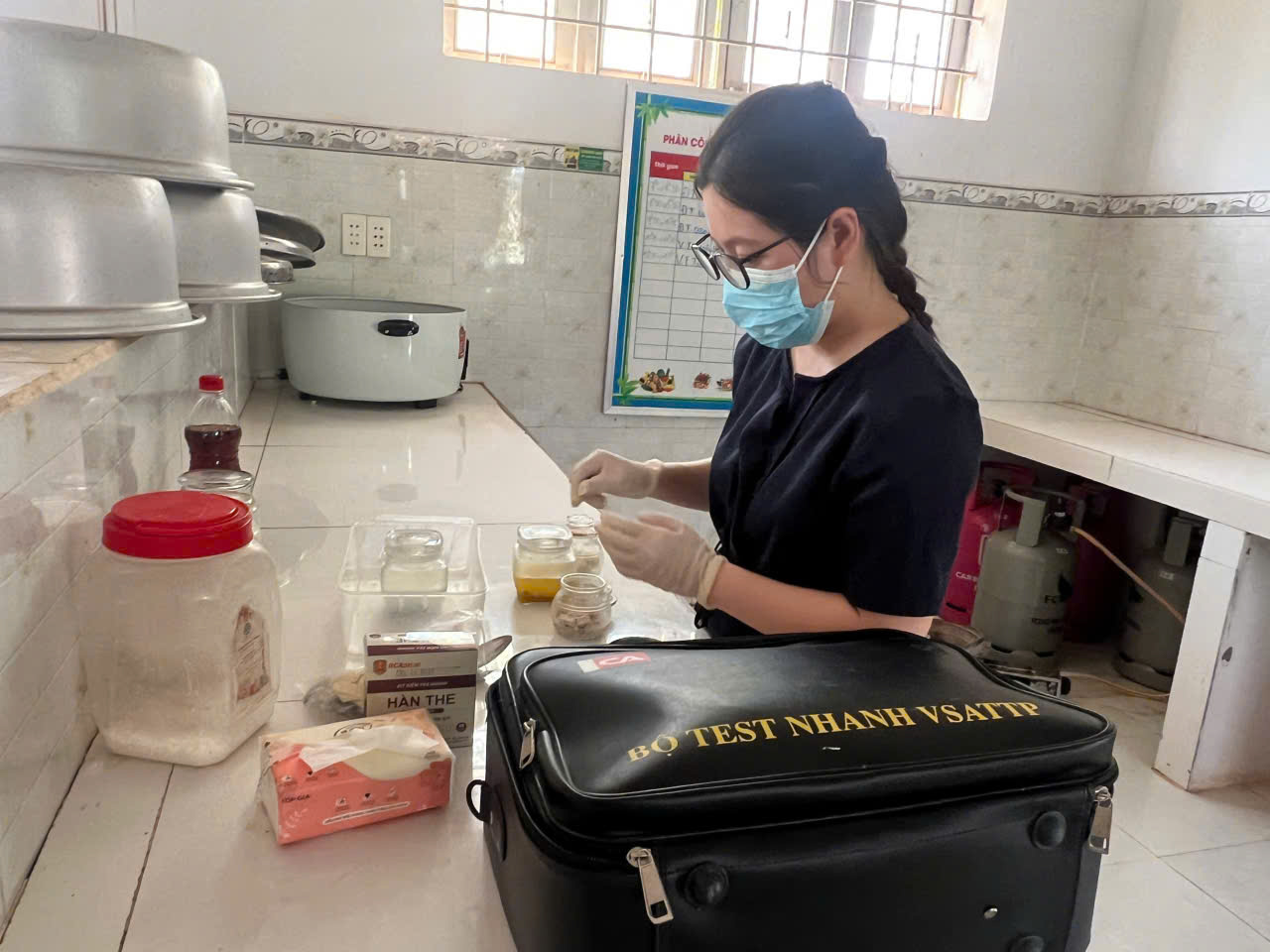 Đoàn kiểm tra liên ngành kiểm tra an toàn thực phẩm trong Tháng hành động năm 2026